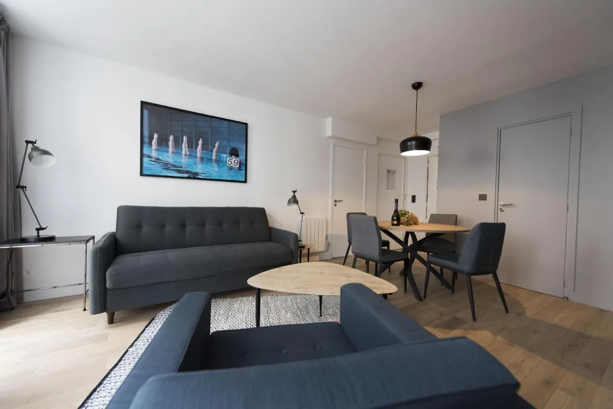 Magnum Apartment *